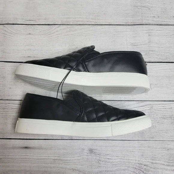 Steve Madden Electric Slip On Quilted Sneakers Black Women's Size 8 - Picture 2 of 6